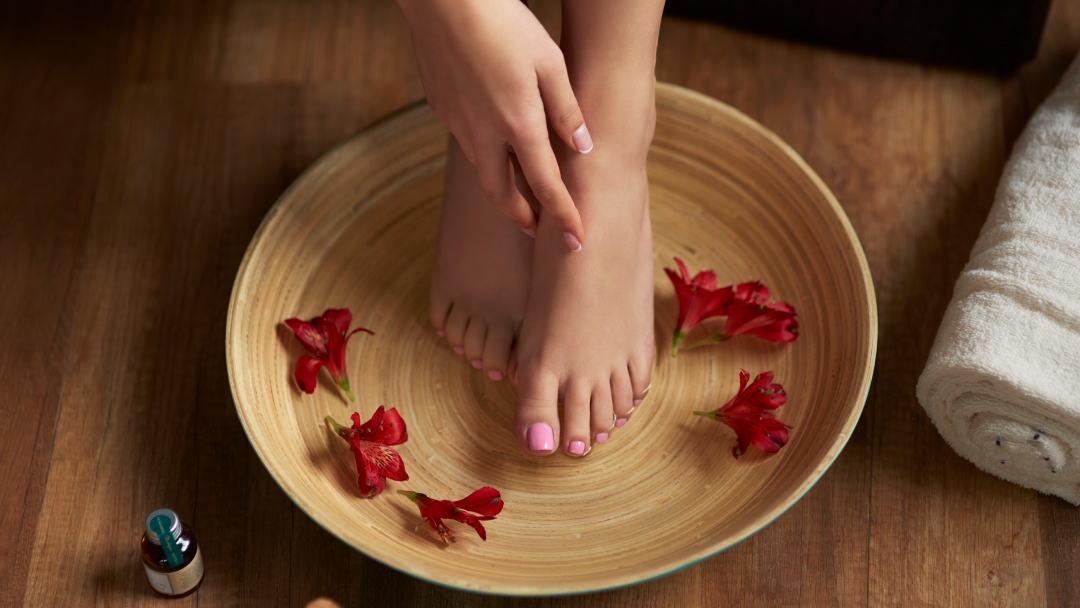 Soins des pieds, beauté souvent oubliée, soin des pieds pour bien-être et esthétique.